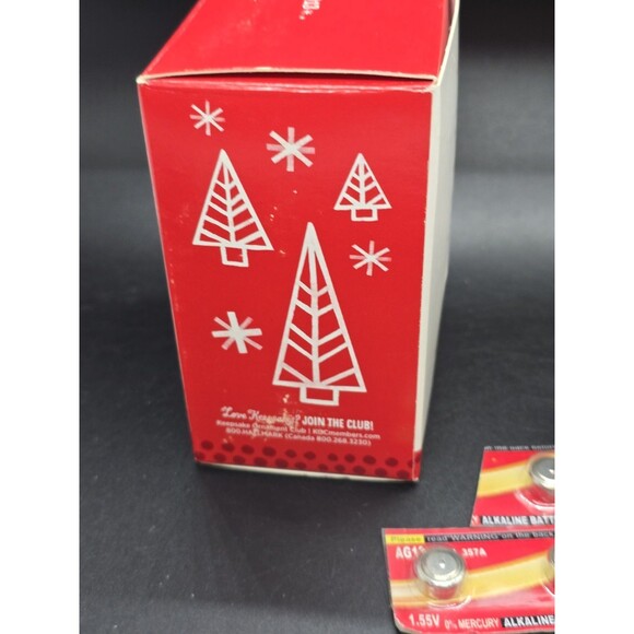 Hallmark I've Been Everywhere Magic Sound Ornament Santa w/Map NIB New Batteries - Picture 10 of 12